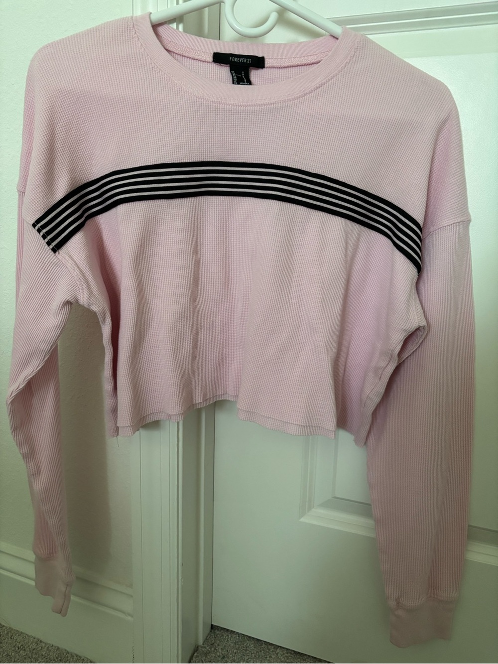 Forever 21 Light Pink Cropped Waffle Knit Sweatshirt with Black Stripe, Small